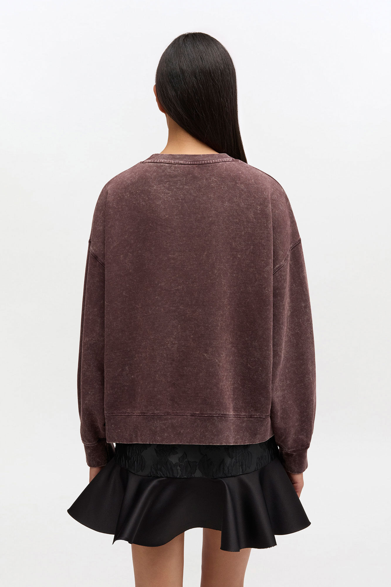 Vintage Wash Sweatshirt, Organic Cotton, in colour Chocolate Plum - 3 - GANNI