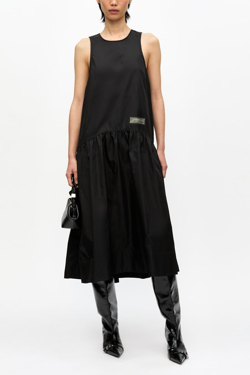 Midikjole i sort duchesse-nylon, Recycled Polyamide, in colour Black - 1 - GANNI