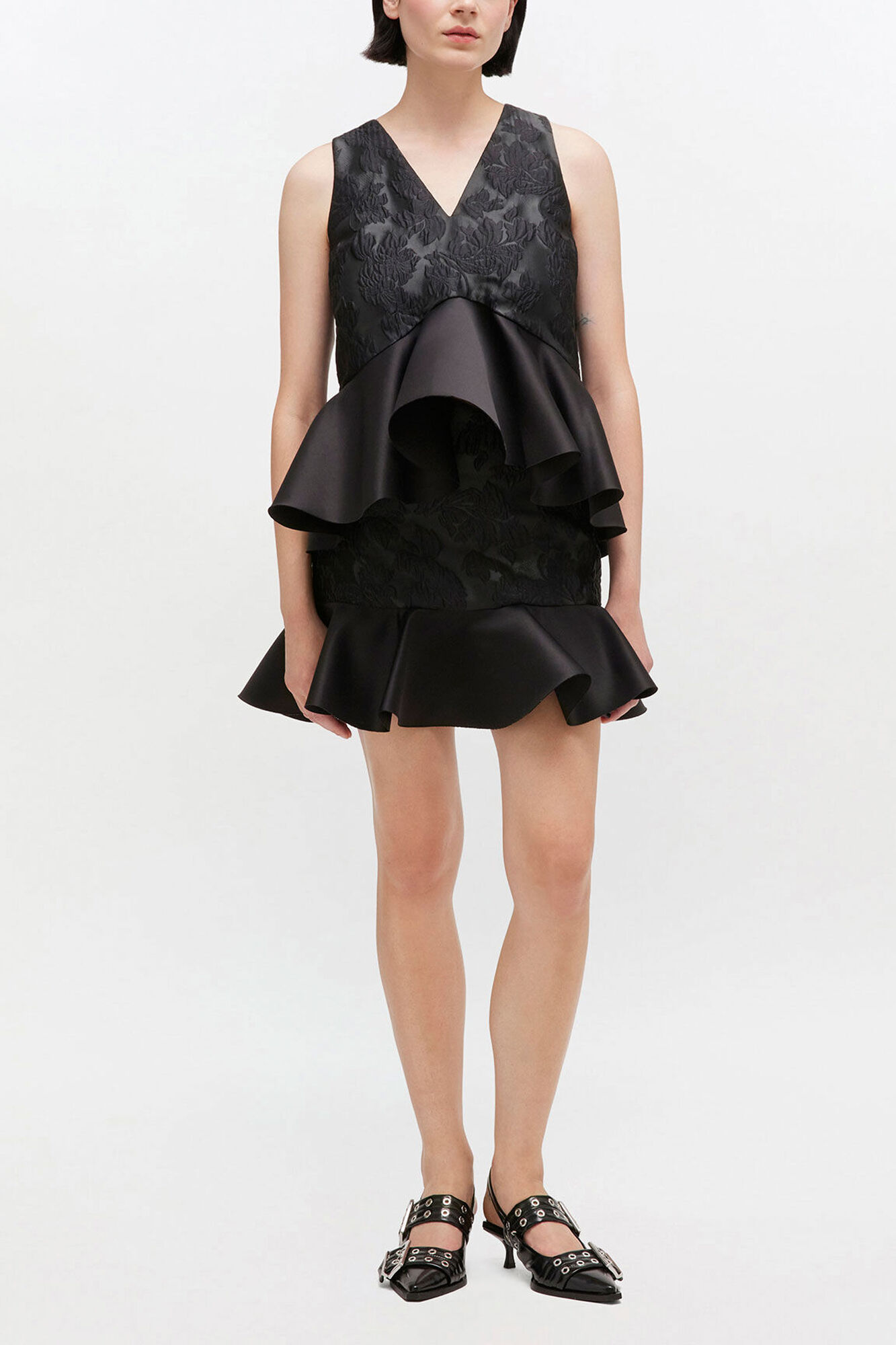 Satin-Cloqu&eacute;-Top mit Peplum, Recycled Polyester, in colour Black - 1 - GANNI
