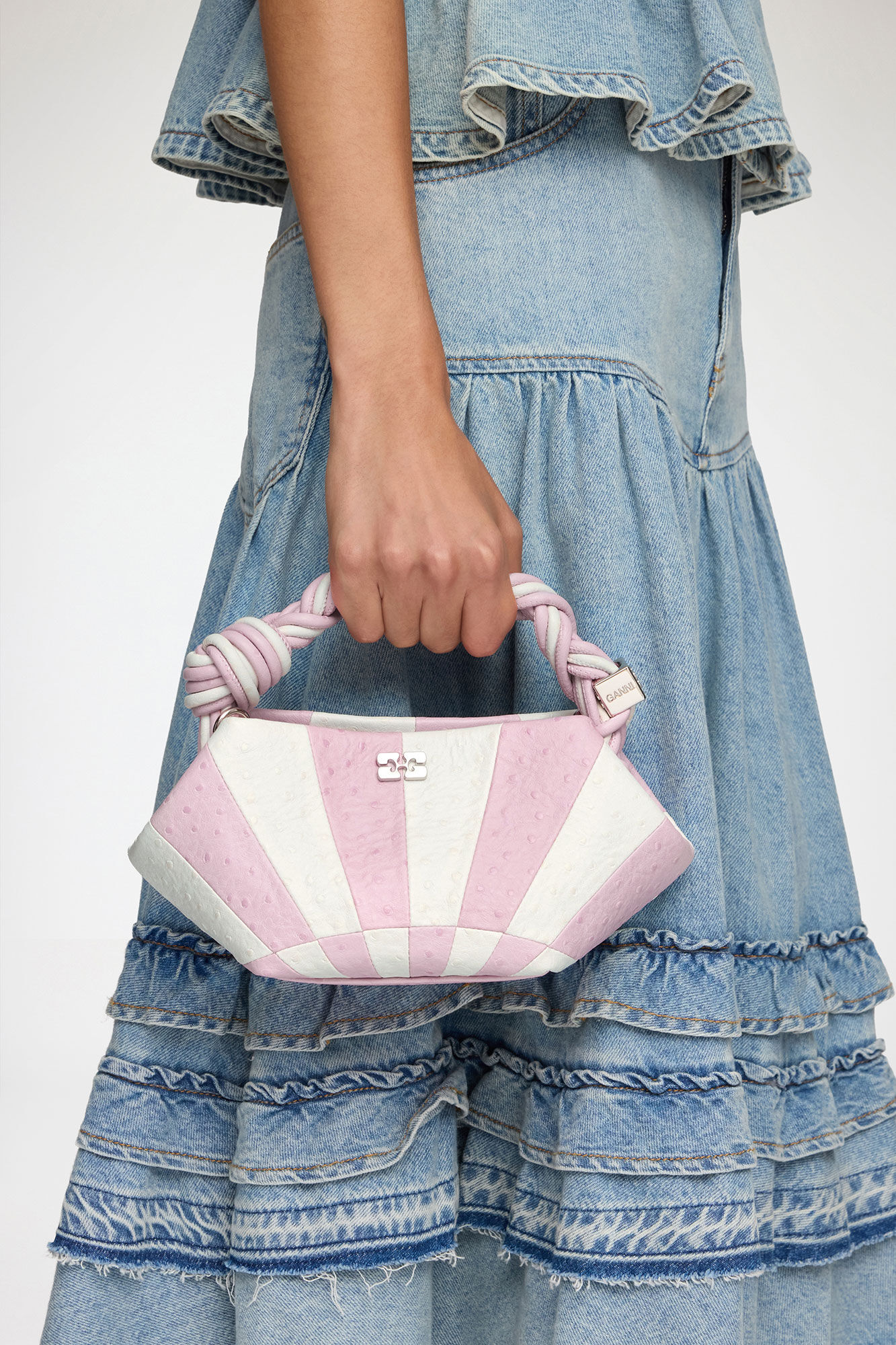 Mini-Bou-Tasche in Rosa Circus, Recycled Polyester, in colour Lilac Snow - 2 - GANNI