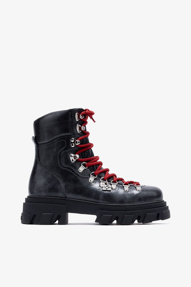 Cleated Mountain Boot in Dark Grey, Ebony