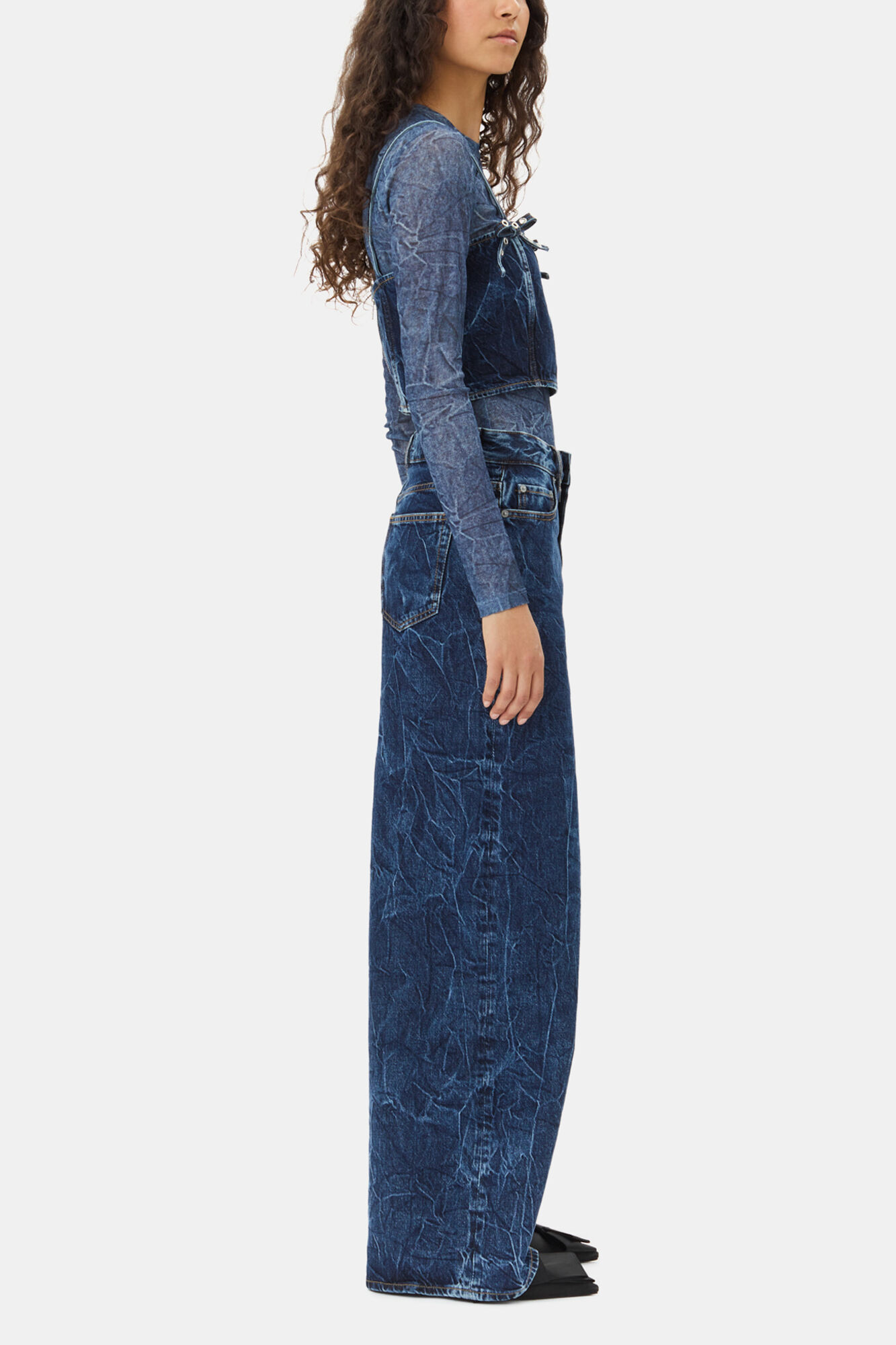 Marri Jeans in Dark Blue Denim, Organic Cotton, in colour Mid Blue Stone - 3 - GANNI