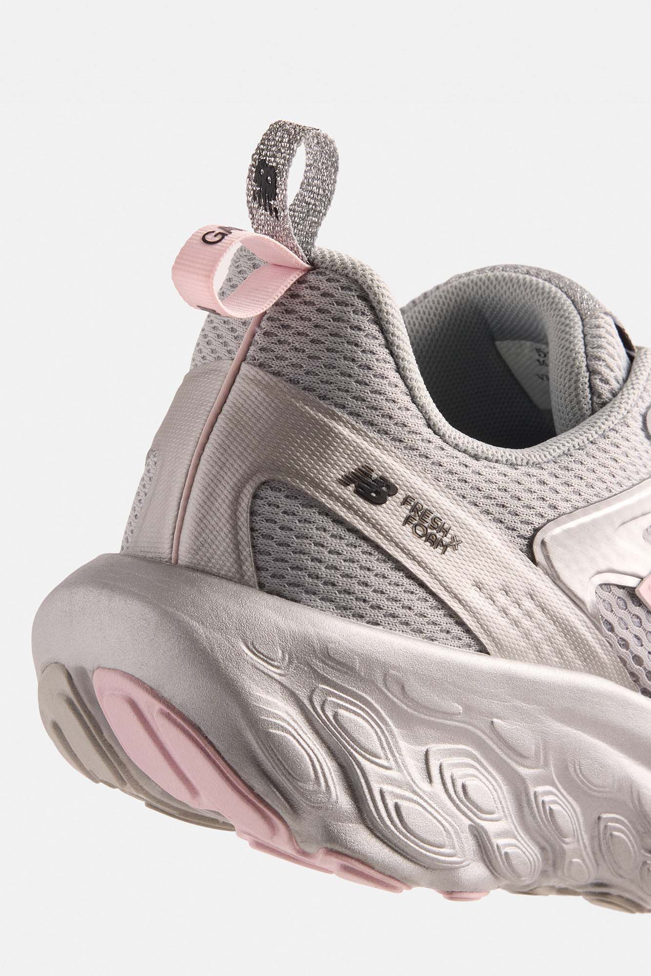 Baskets GANNI x New Balance FFT argent&eacute;es et roses, Recycled Polyester, in colour Silver Pink - 3 - GANNI